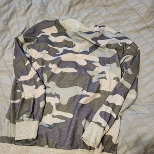 womens long sleeve camo shirt